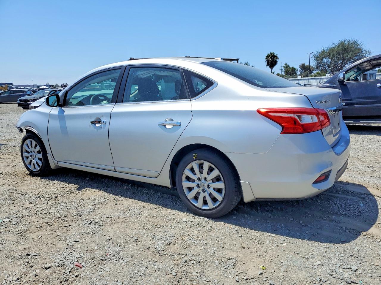 2016 NISSAN SENTRA SV — снимка 2