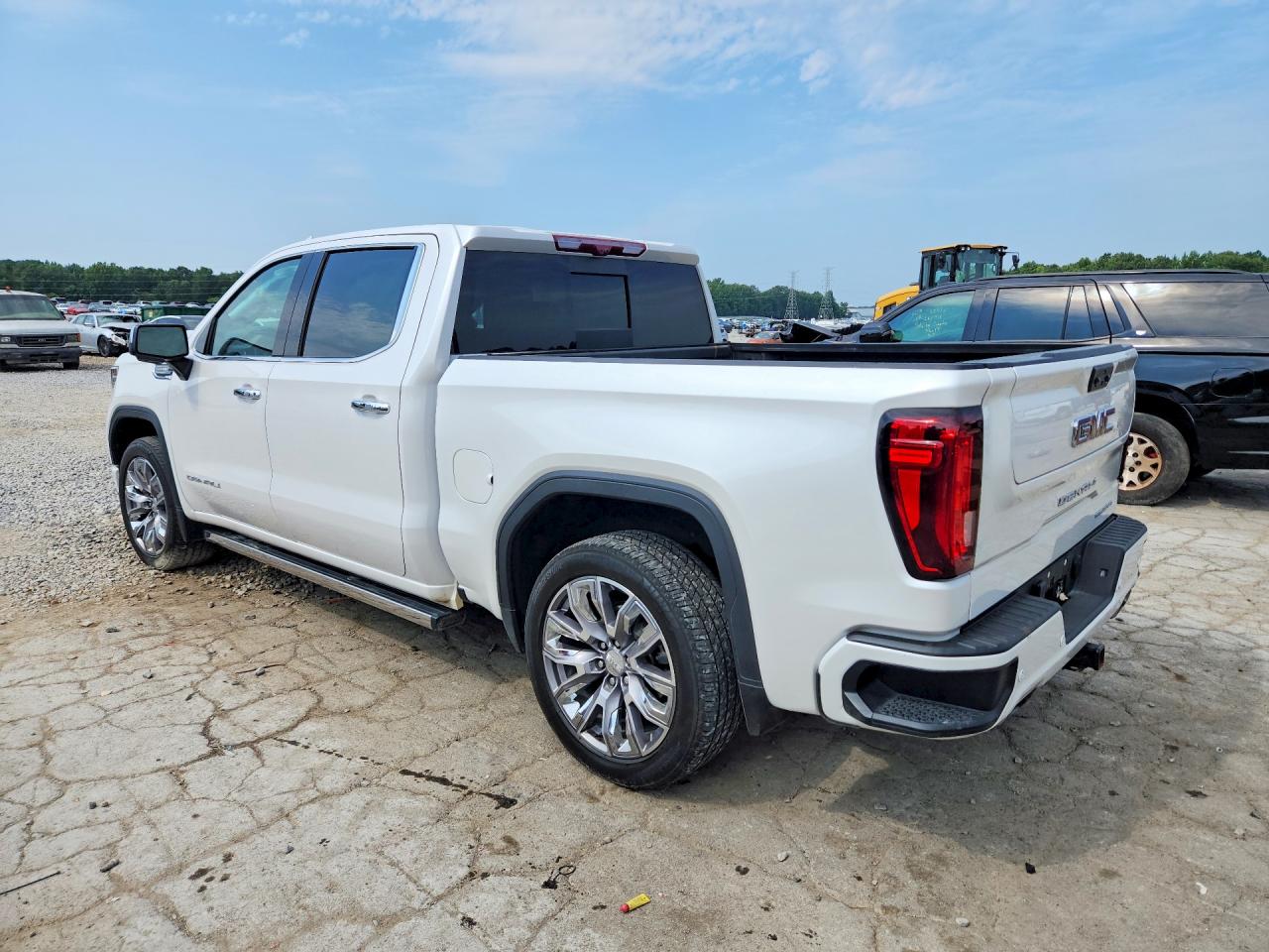 2025 GMC SIERRA K1500 DENALI — снимка 2