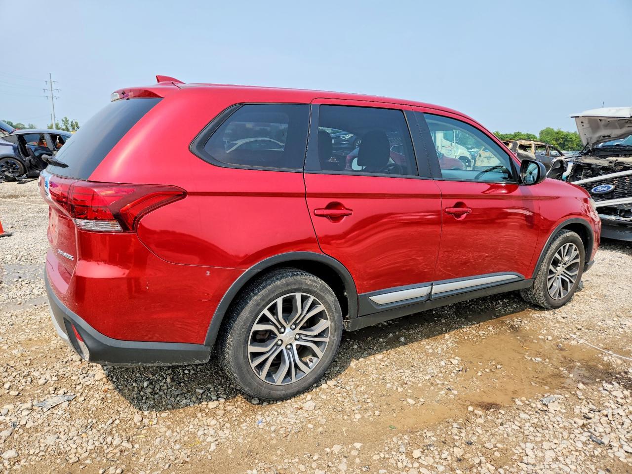 2017 MITSUBISHI OUTLANDER ES — снимка 3