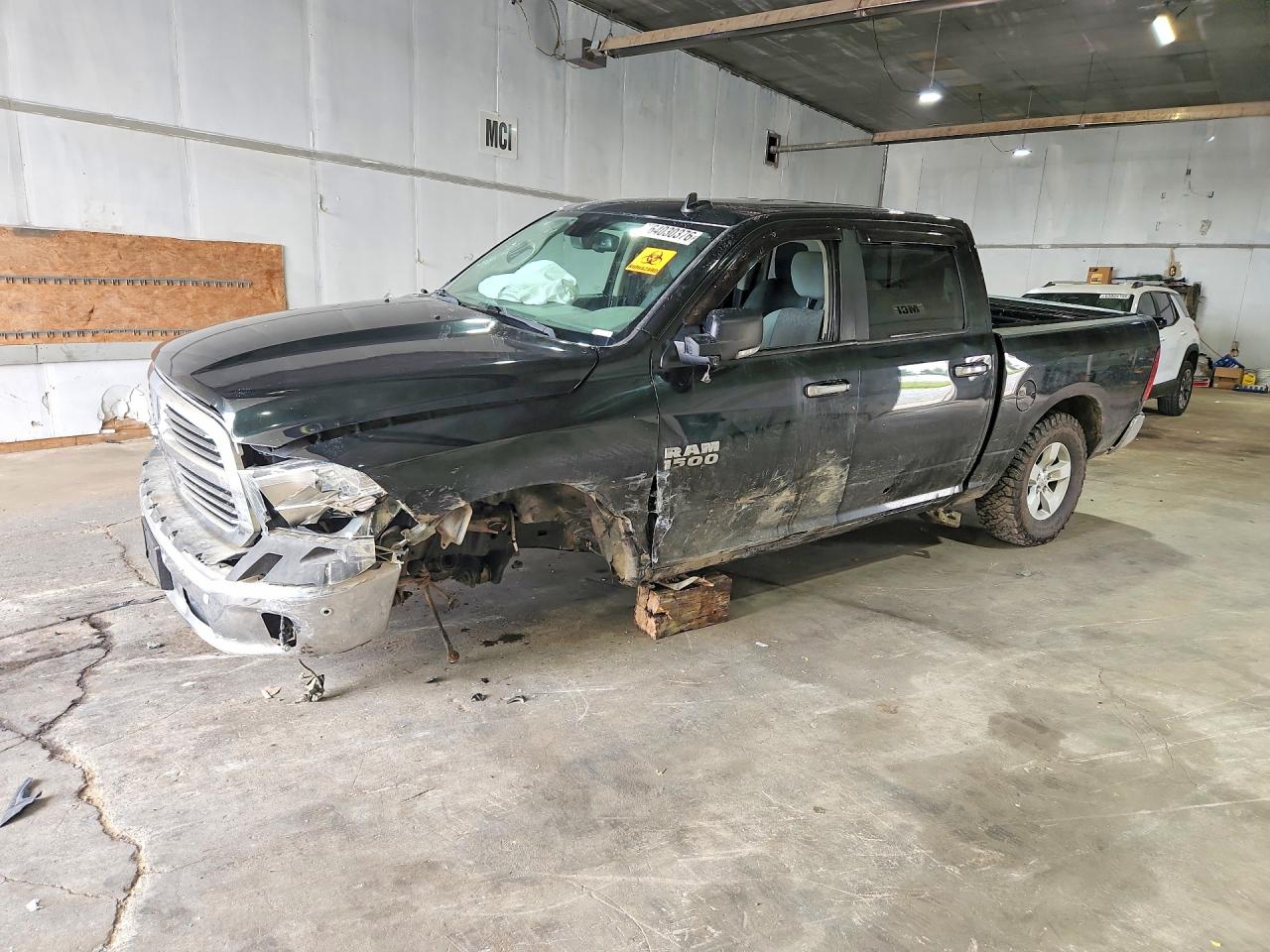2017 RAM 1500 SLT