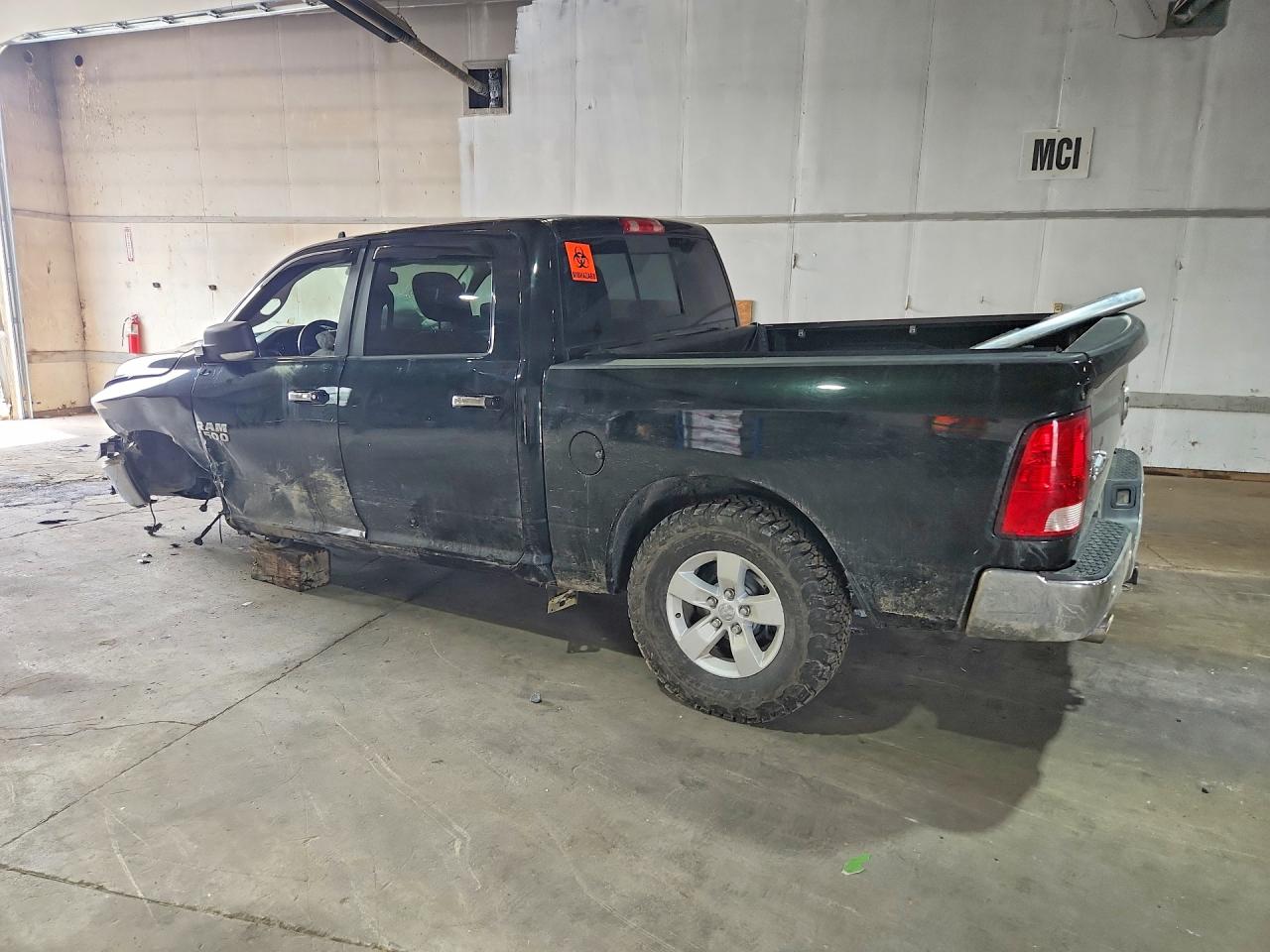 2017 RAM 1500 SLT — снимка 2