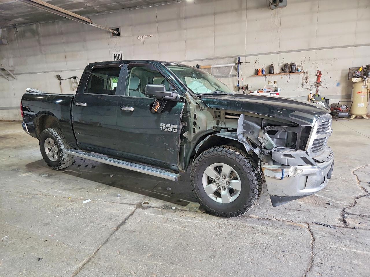 2017 RAM 1500 SLT — снимка 4
