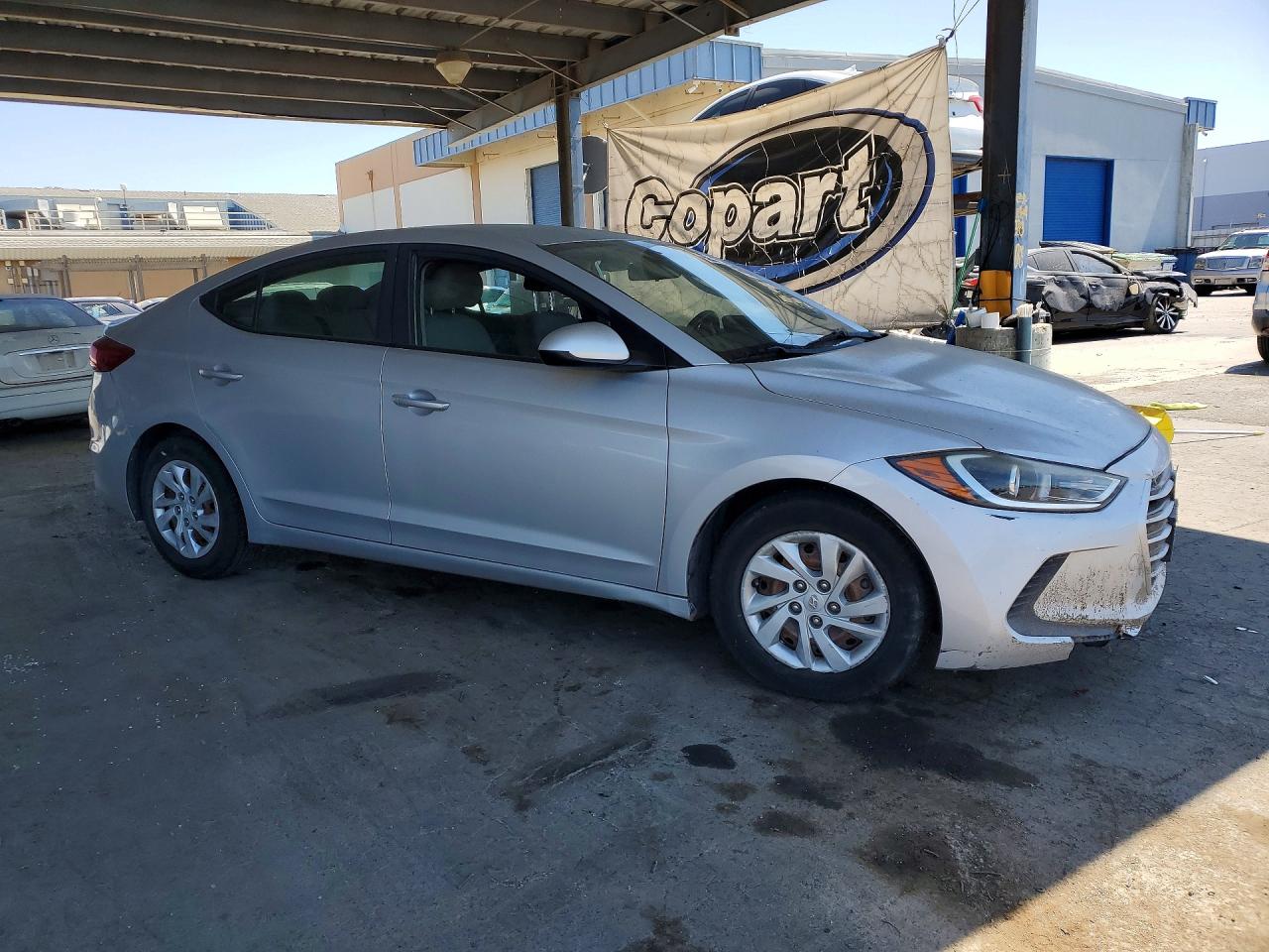 2017 HYUNDAI ELANTRA SE — снимка 4