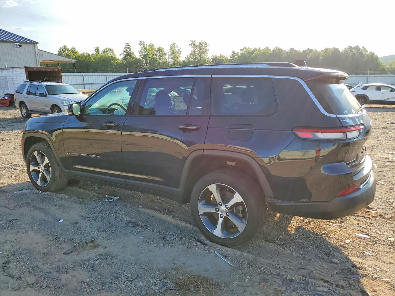 2023 JEEP GRAND CHEROKEE L LIMITED — снимка 2