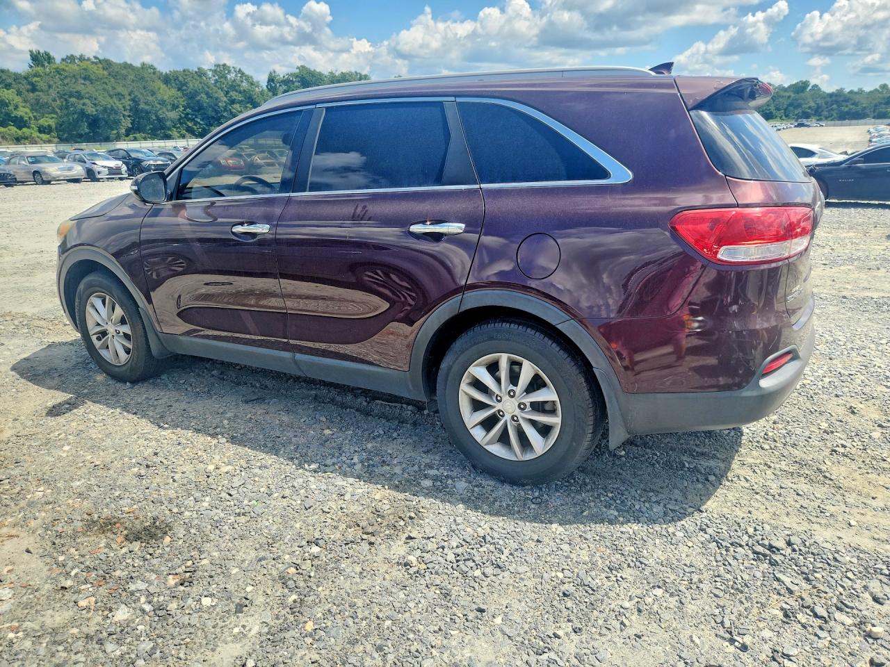 2017 KIA SORENTO LX — снимка 2