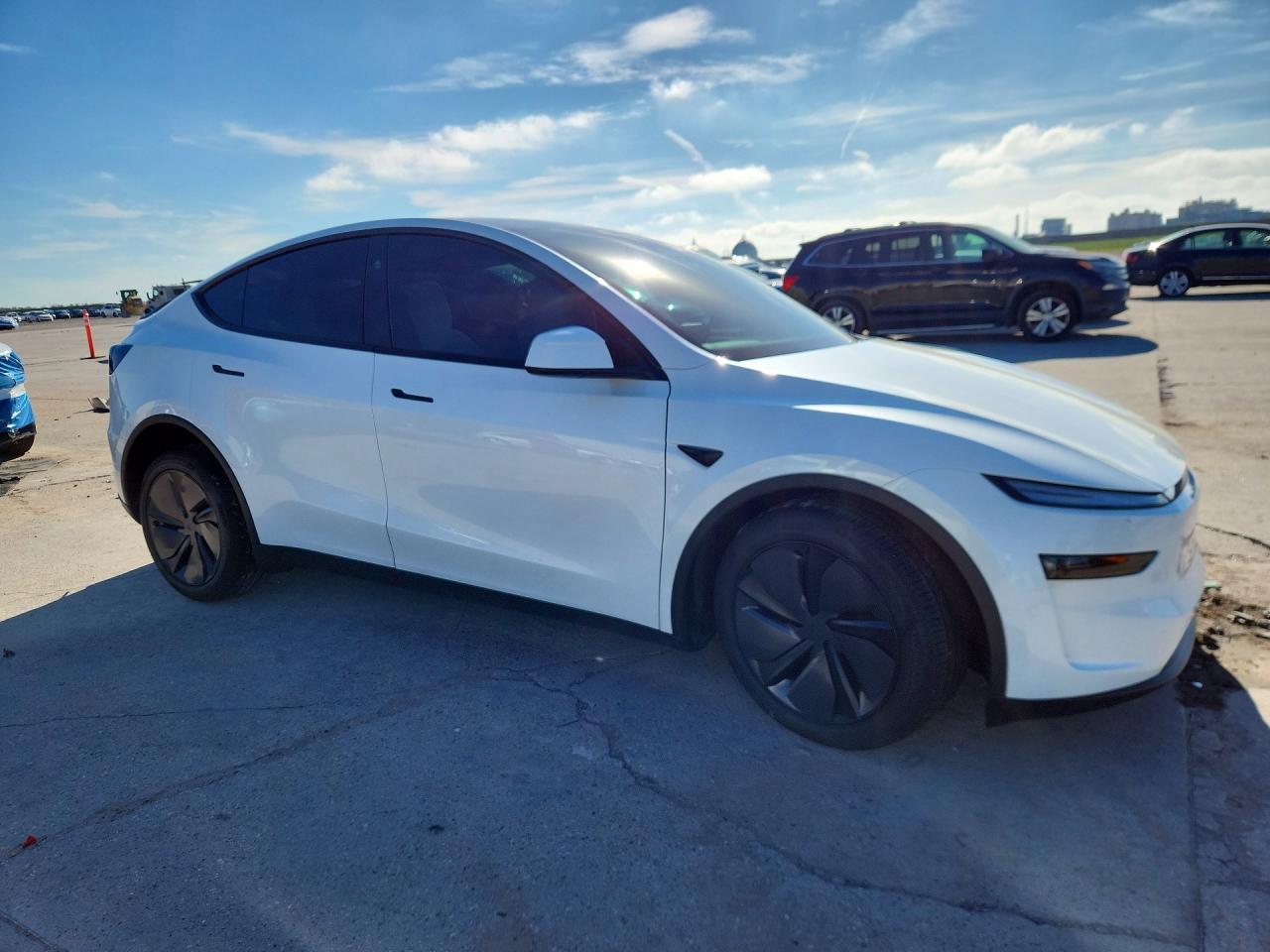 2026 TESLA MODEL Y — снимка 4