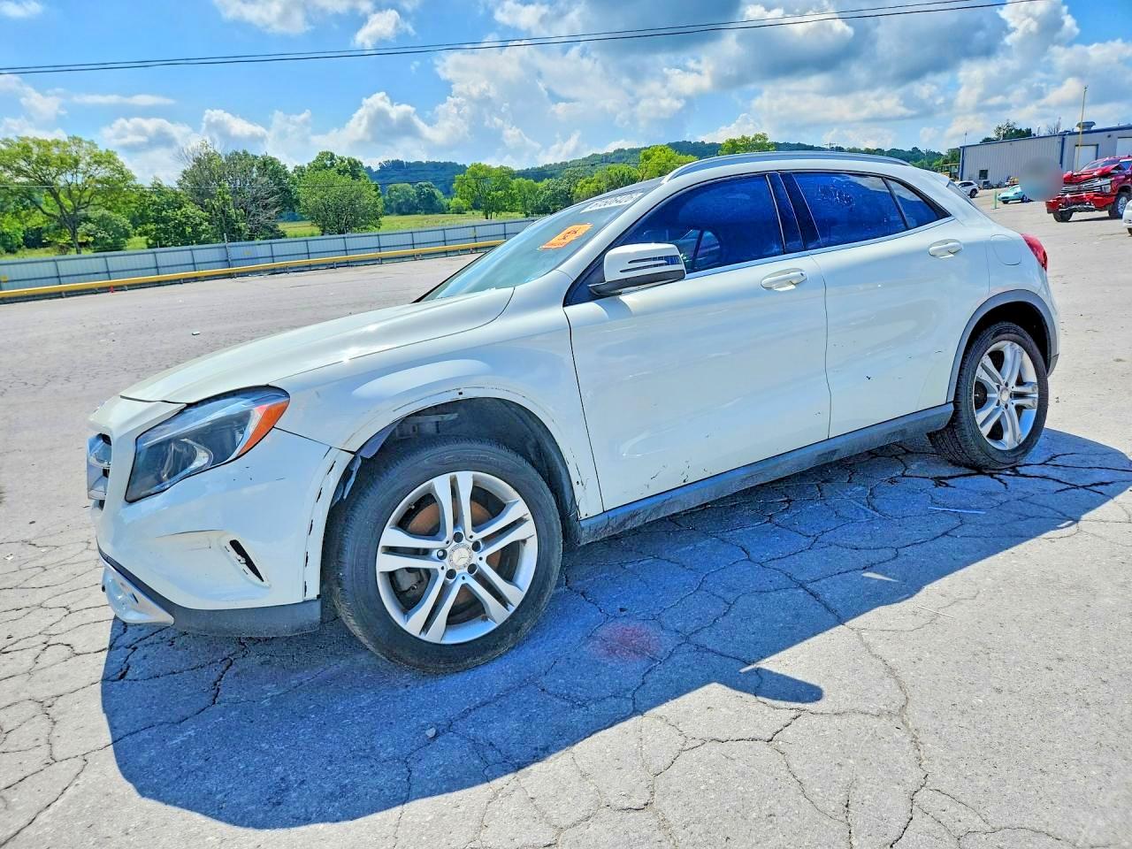 2015 MERCEDES-BENZ GLA 250 4MATIC