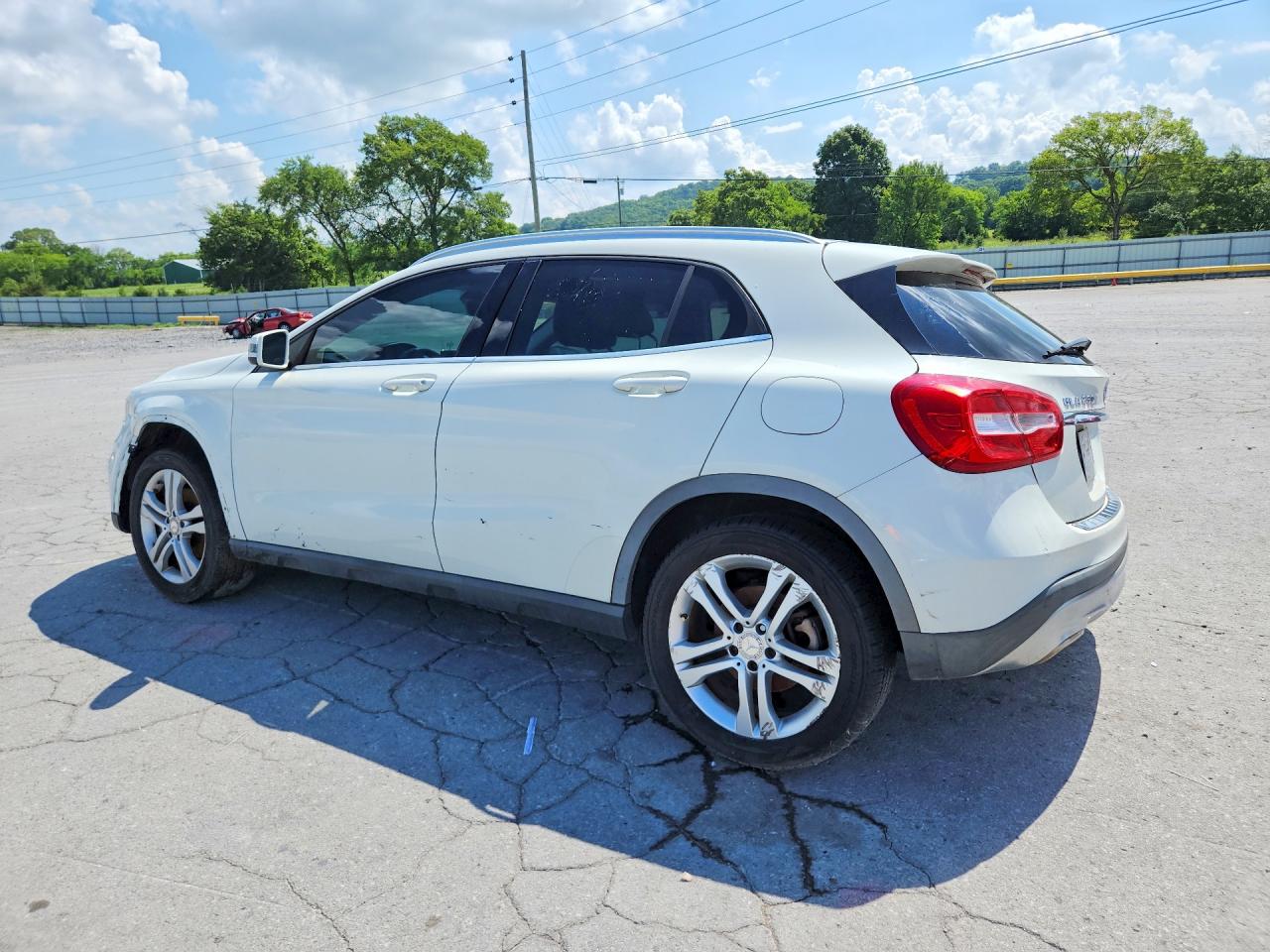 2015 MERCEDES-BENZ GLA 250 4MATIC — снимка 2