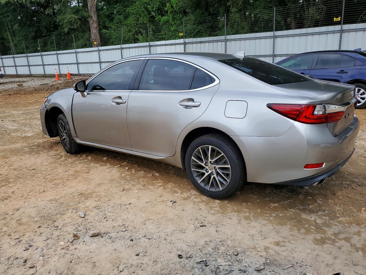 2017 LEXUS ES 350 — снимка 2