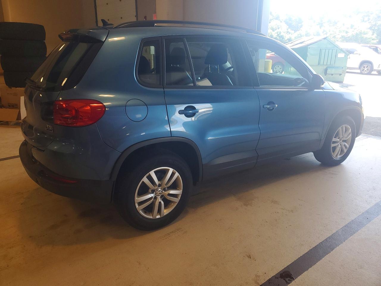 2017 VOLKSWAGEN TIGUAN S — снимка 3