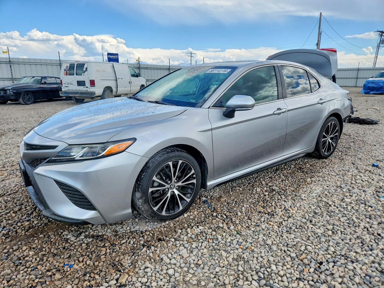 2019 TOYOTA CAMRY SE