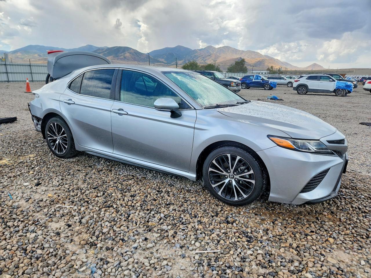 2019 TOYOTA CAMRY SE — снимка 4