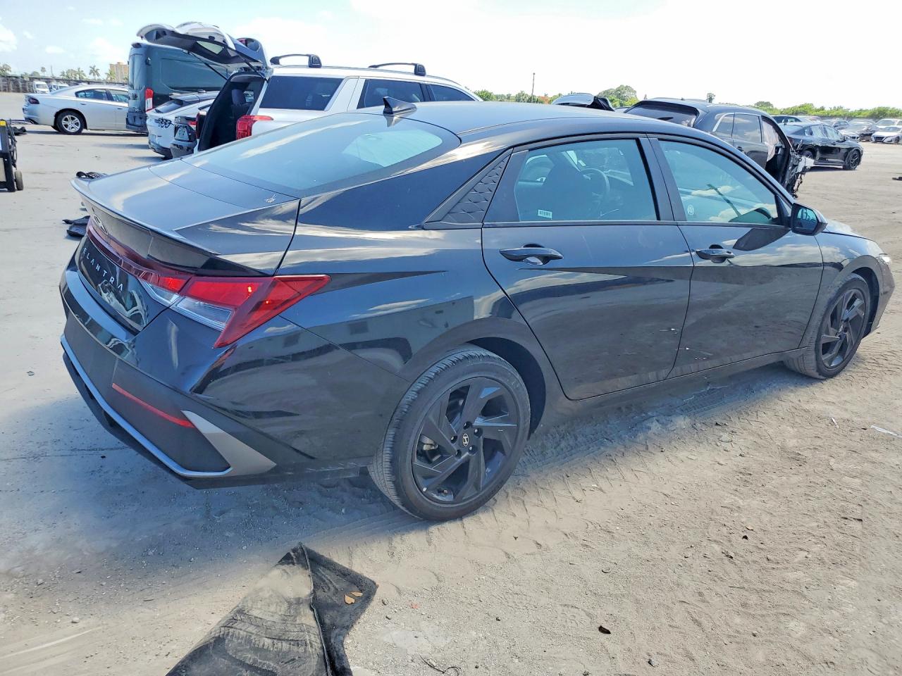 2026 HYUNDAI ELANTRA SEL SPORT — снимка 3
