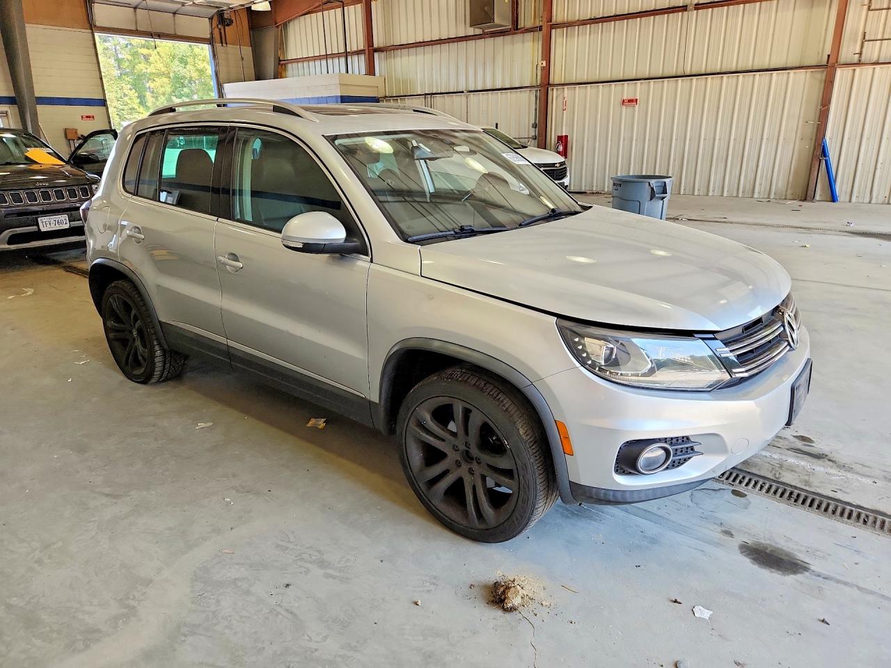 2016 VOLKSWAGEN TIGUAN S — снимка 4