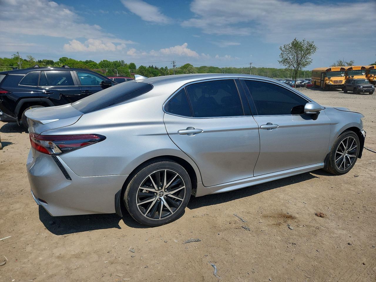 2022 TOYOTA CAMRY SE — снимка 3