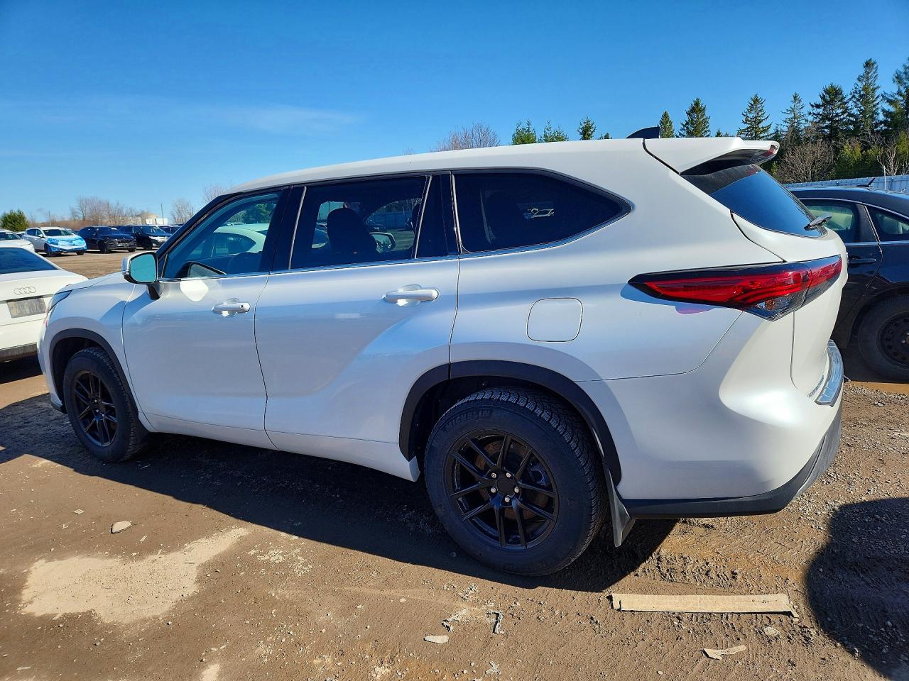 2022 TOYOTA HIGHLANDER LE — снимка 2