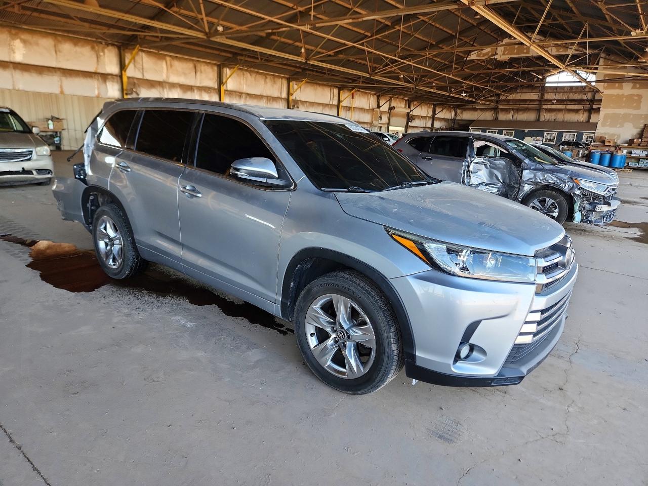 2018 TOYOTA HIGHLANDER LIMITED — снимка 4