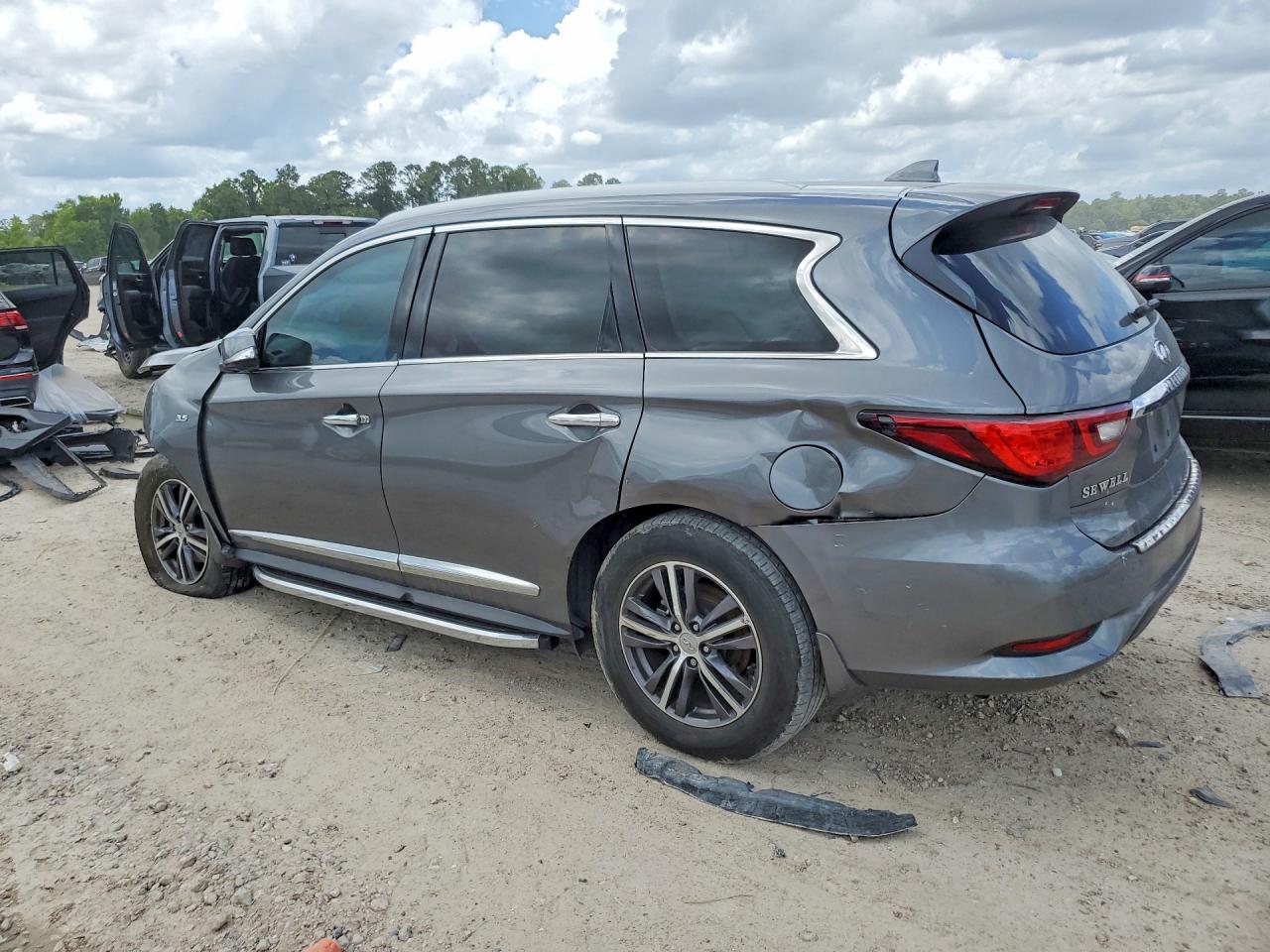 2019 INFINITI QX60 LUXE — снимка 2