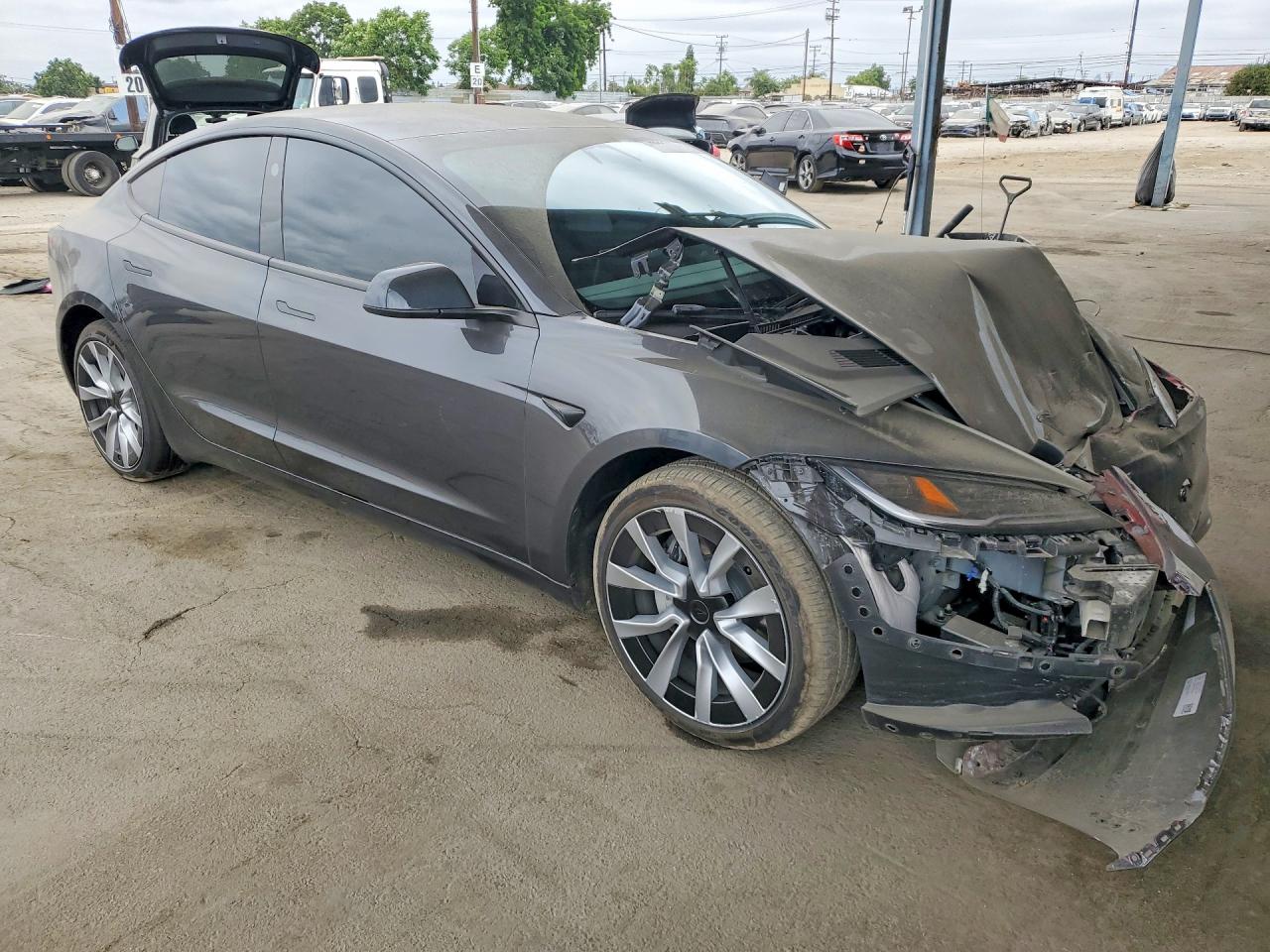 2026 TESLA MODEL 3 — снимка 4