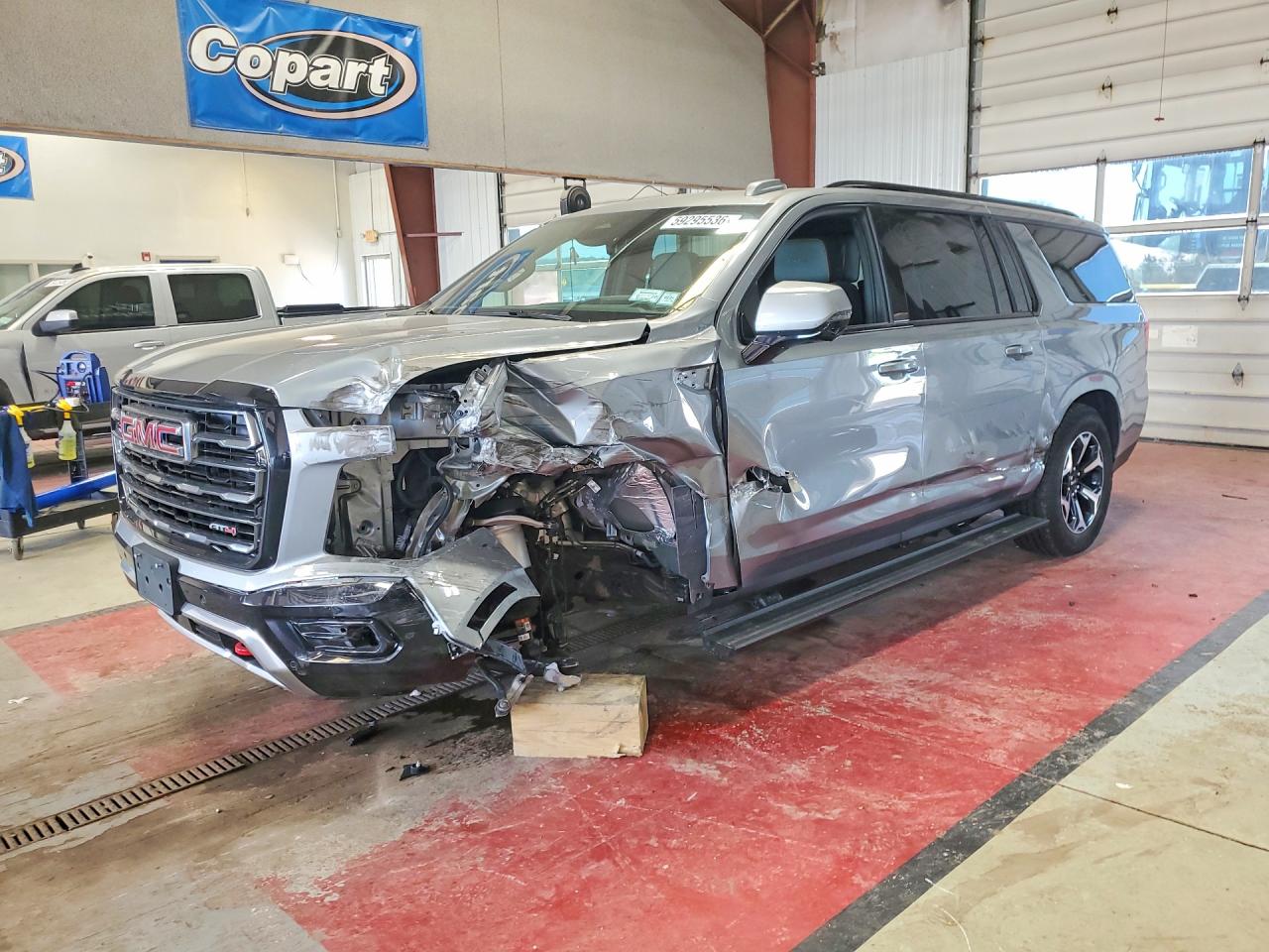 2025 GMC YUKON XL AT4