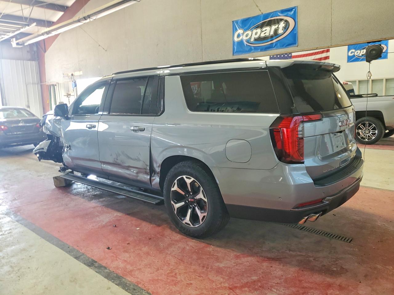 2025 GMC YUKON XL AT4 — снимка 2