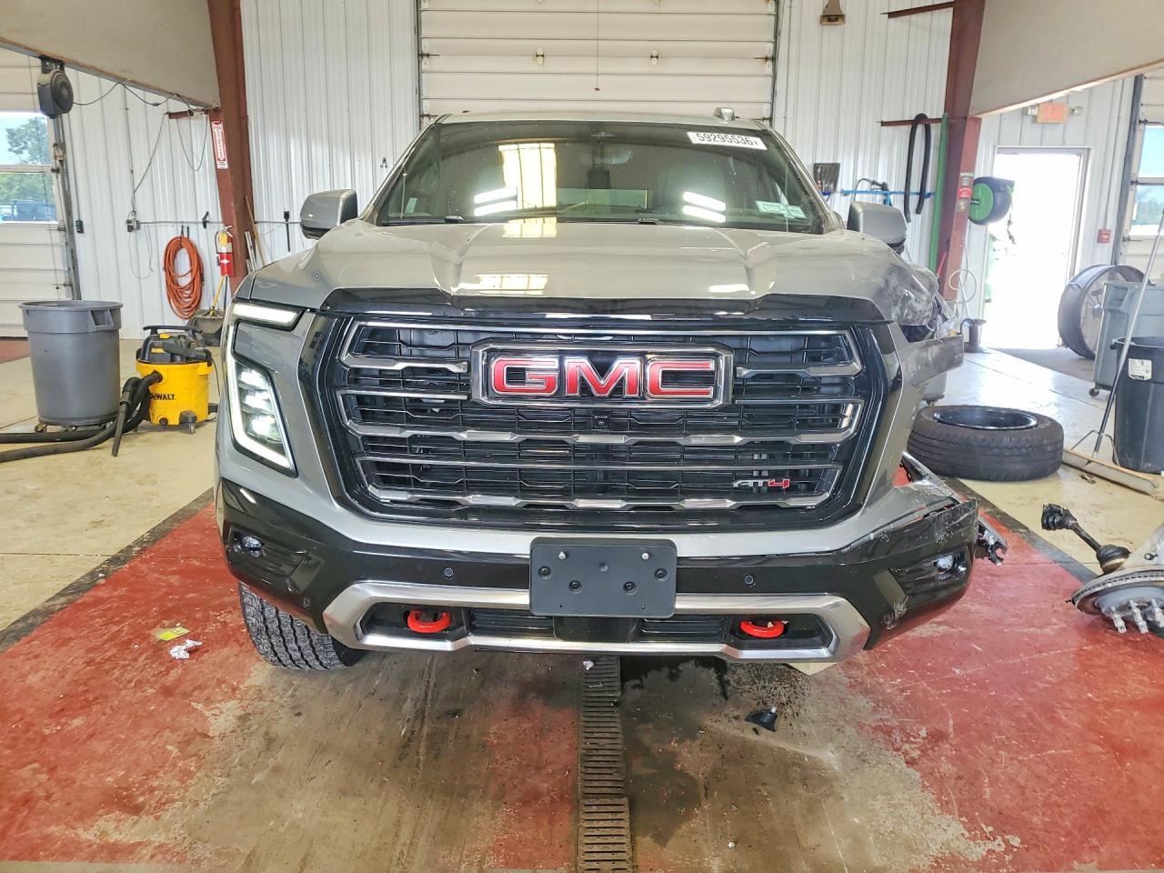 2025 GMC YUKON XL AT4 — снимка 5