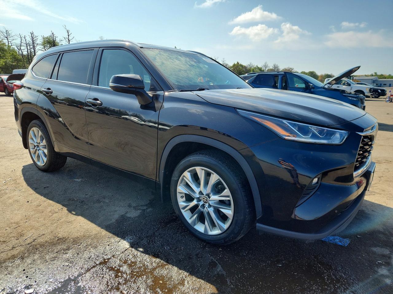 2022 TOYOTA HIGHLANDER LIMITED — снимка 4