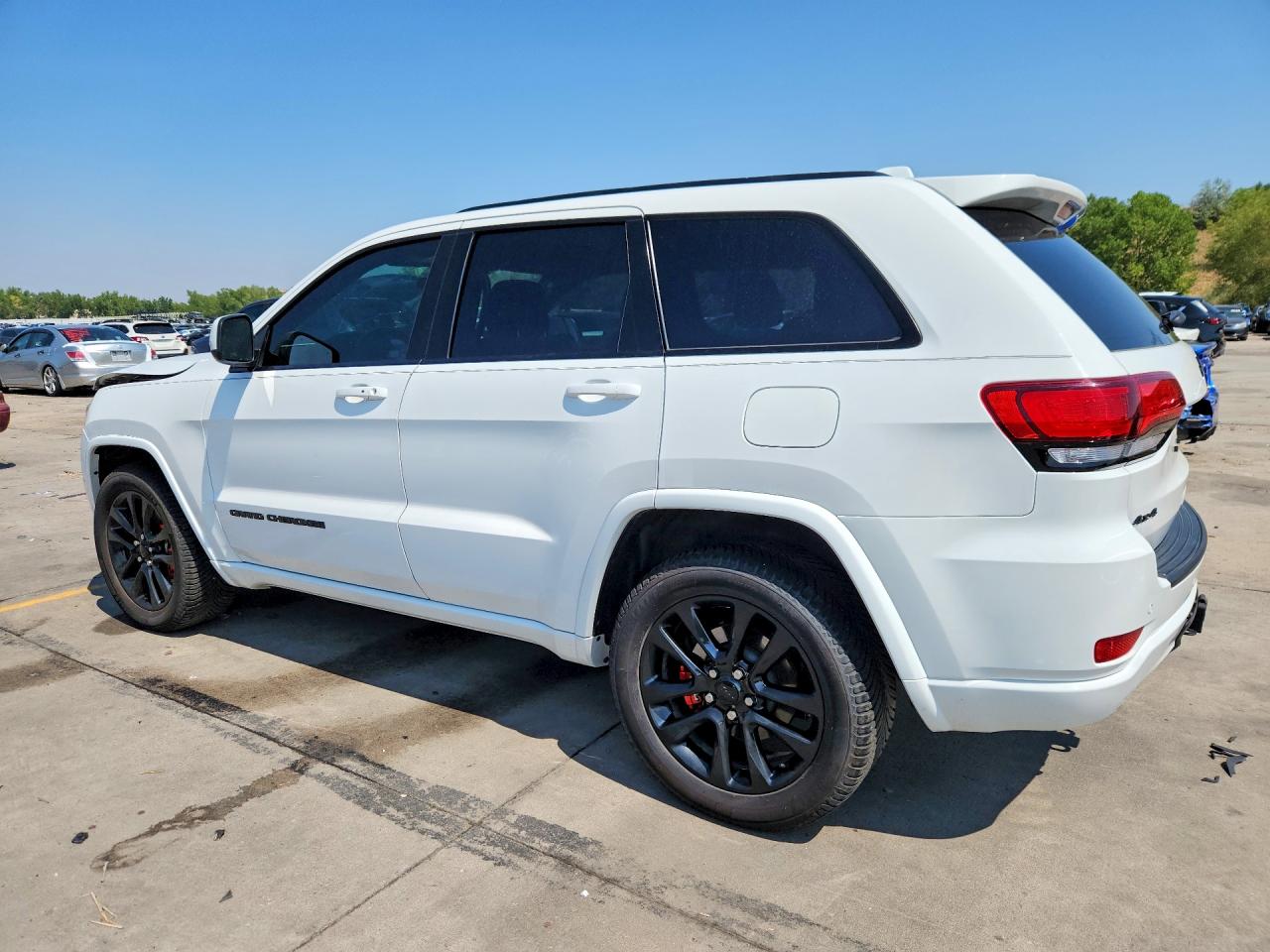 2021 JEEP GRAND CHEROKEE LAREDO — снимка 2