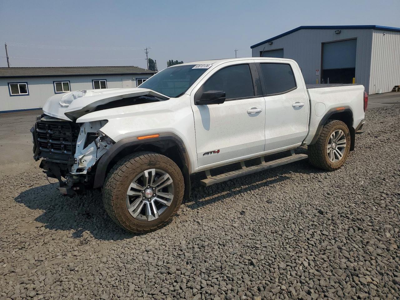 2024 GMC CANYON AT4