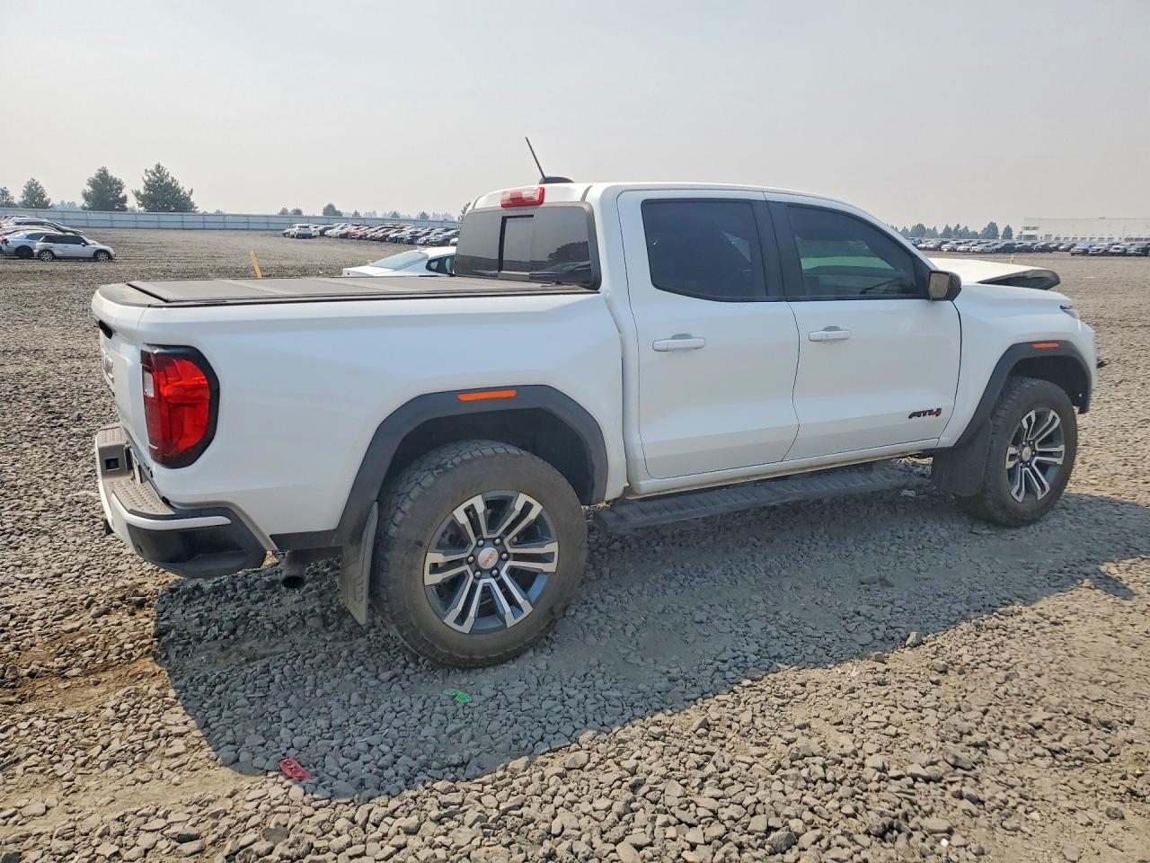 2024 GMC CANYON AT4 — снимка 3