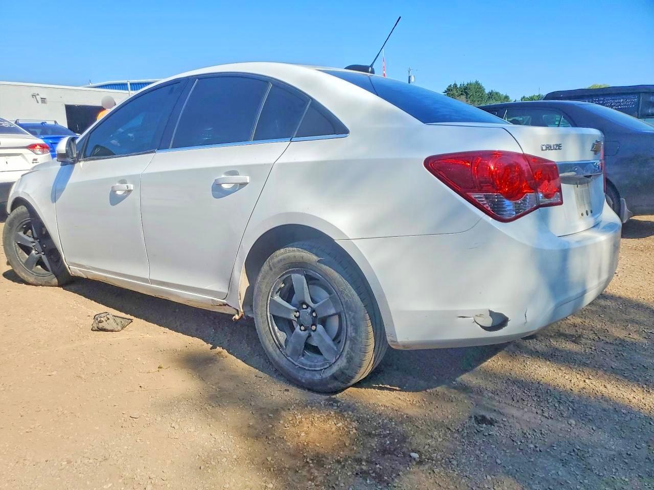 2016 CHEVROLET CRUZE LIMITED LT — снимка 2