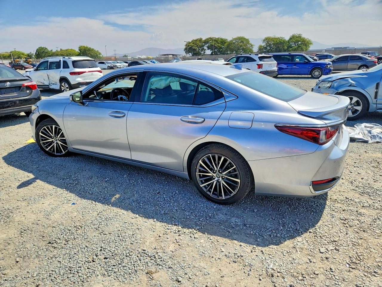 2023 LEXUS ES 300H BASE — снимка 2
