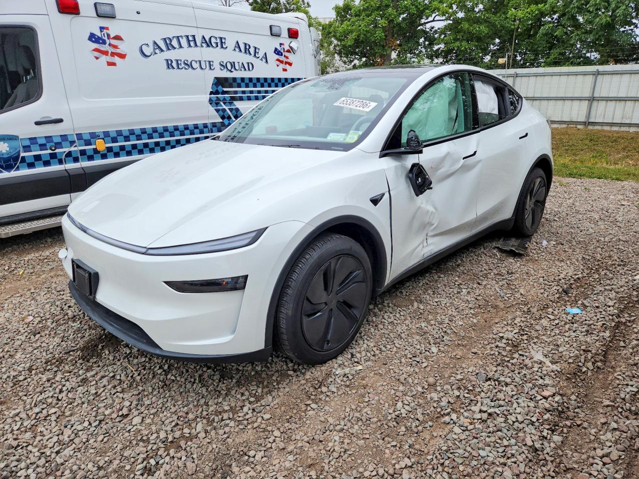 2026 TESLA MODEL Y