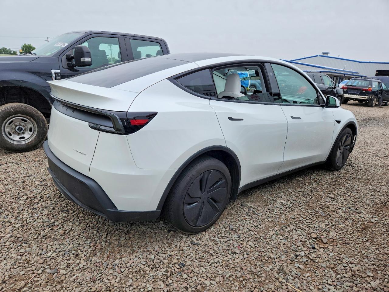 2026 TESLA MODEL Y — снимка 3