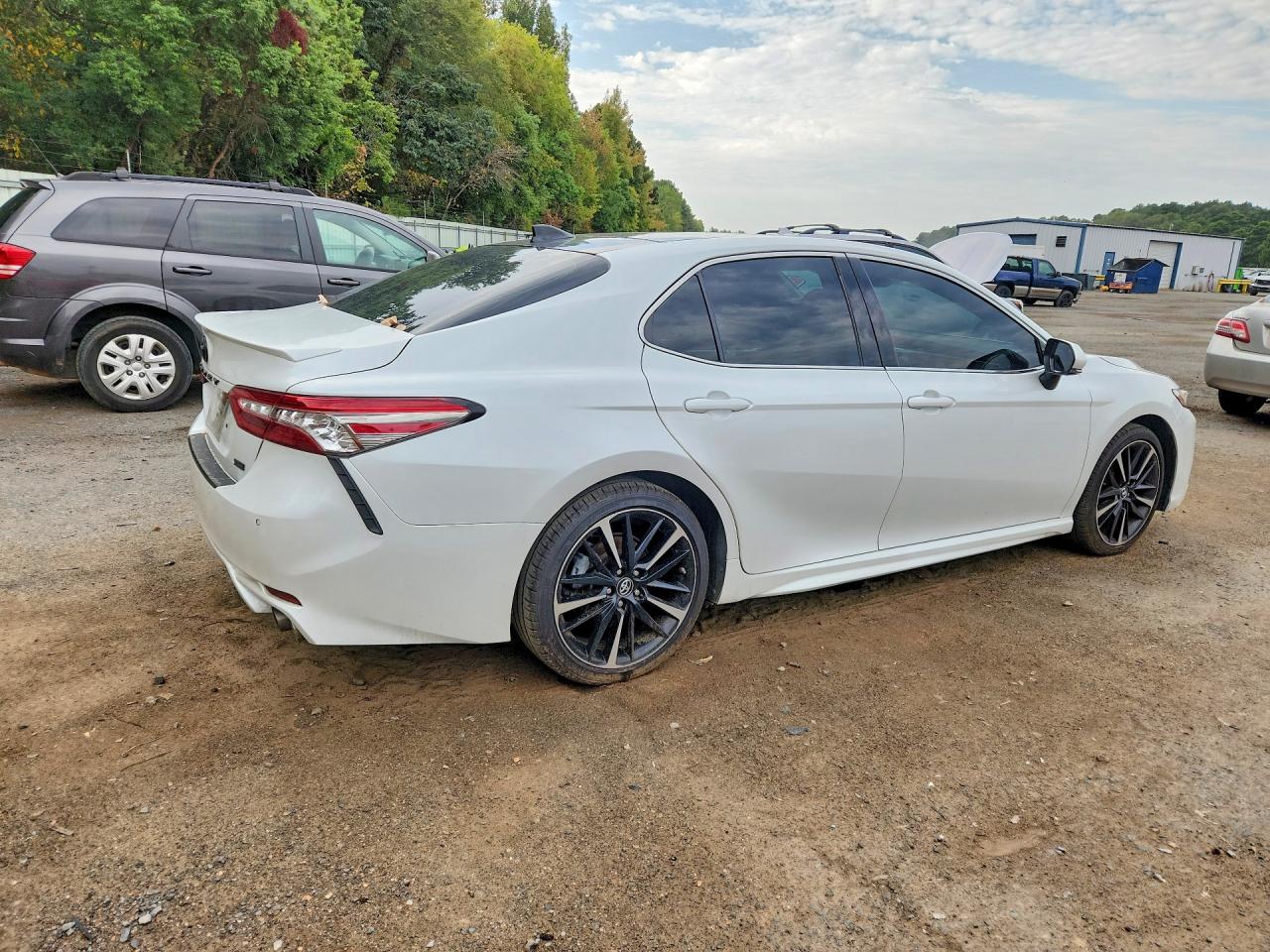 2019 TOYOTA CAMRY XSE — снимка 3