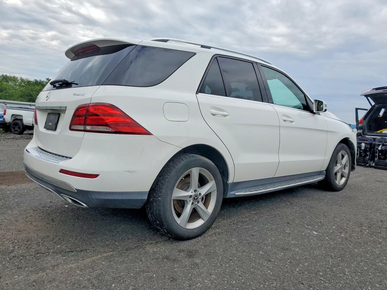 2017 MERCEDES-BENZ GLE 350 4MATIC — снимка 3