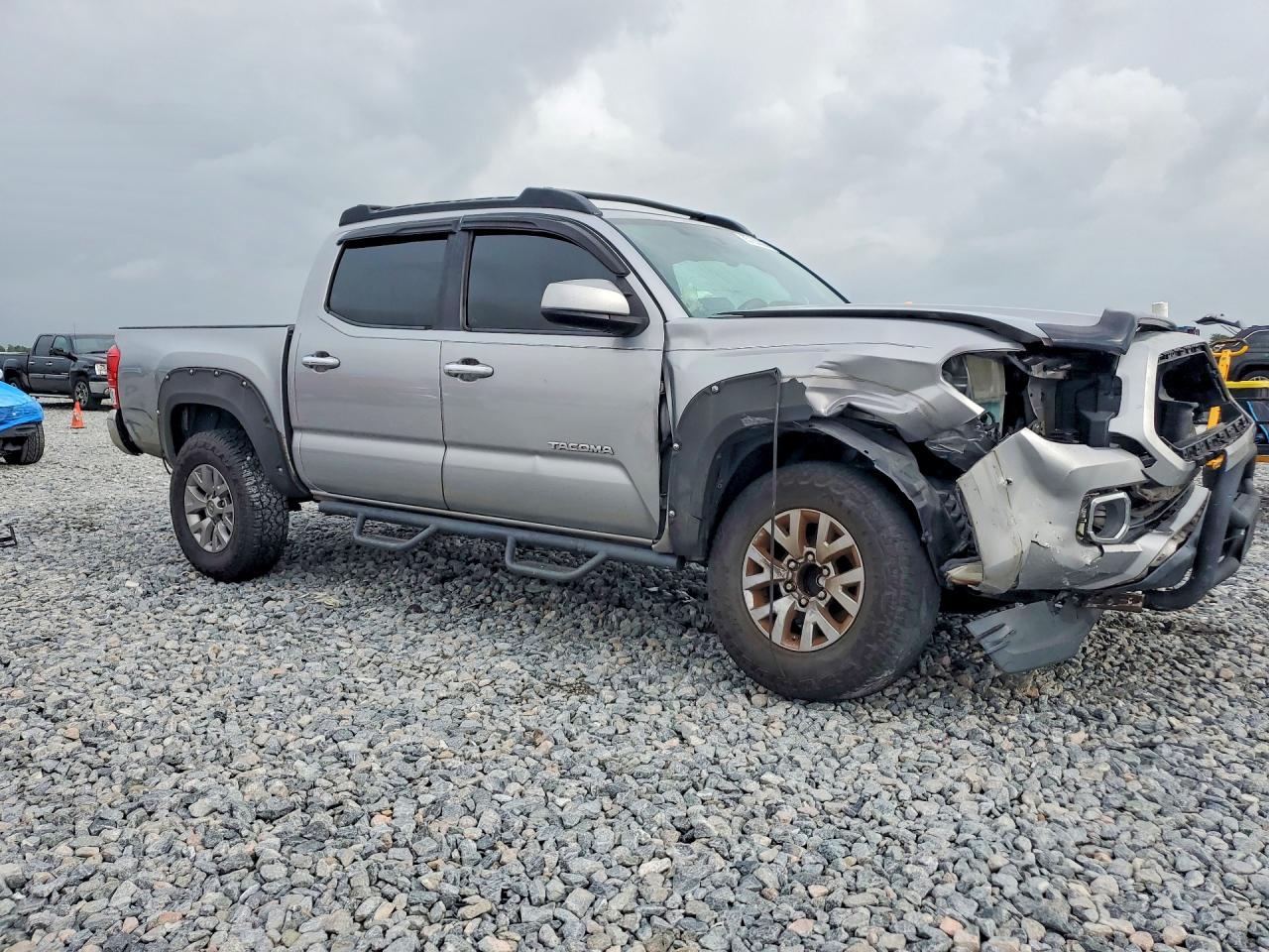 2017 TOYOTA TACOMA SR — снимка 4