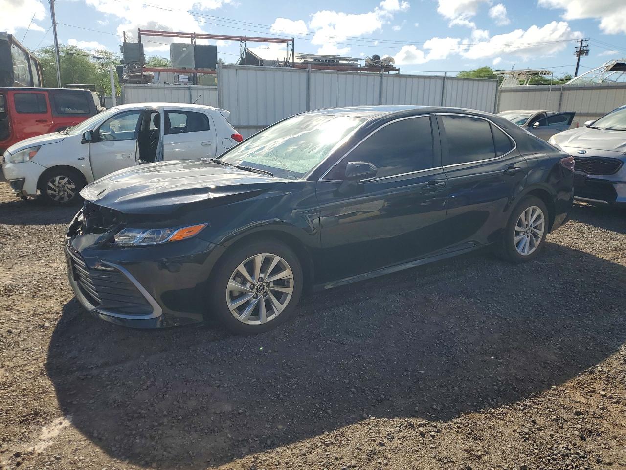 2022 TOYOTA CAMRY LE