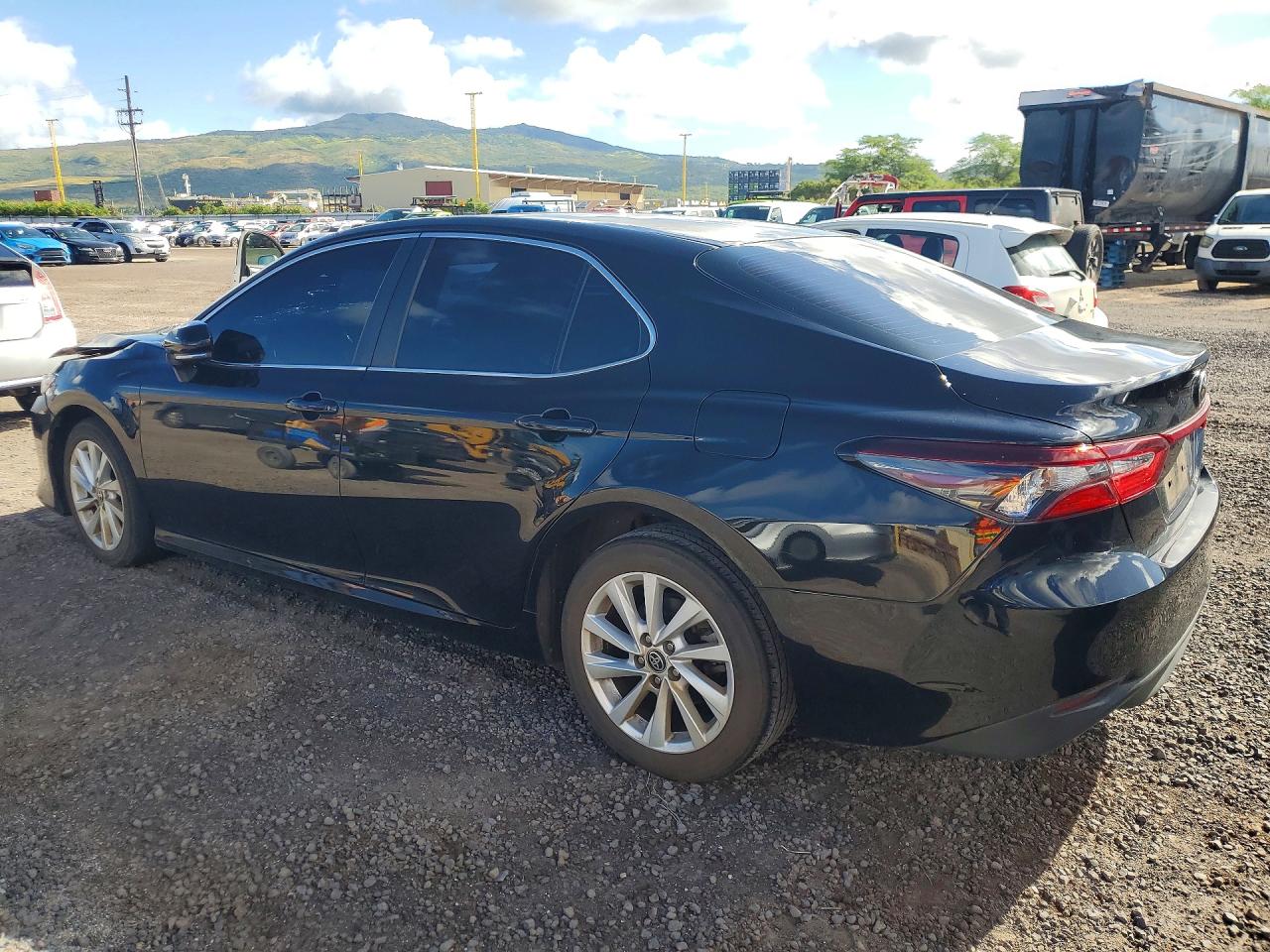 2022 TOYOTA CAMRY LE — снимка 2