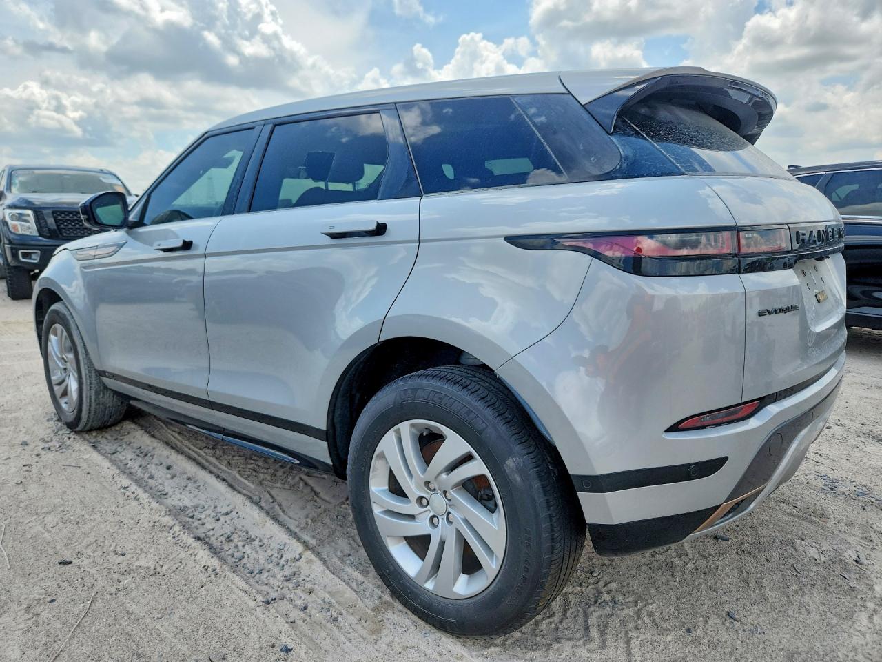 2021 LAND ROVER RANGE ROVER EVOQUE R-DYNAMIC S — снимка 2