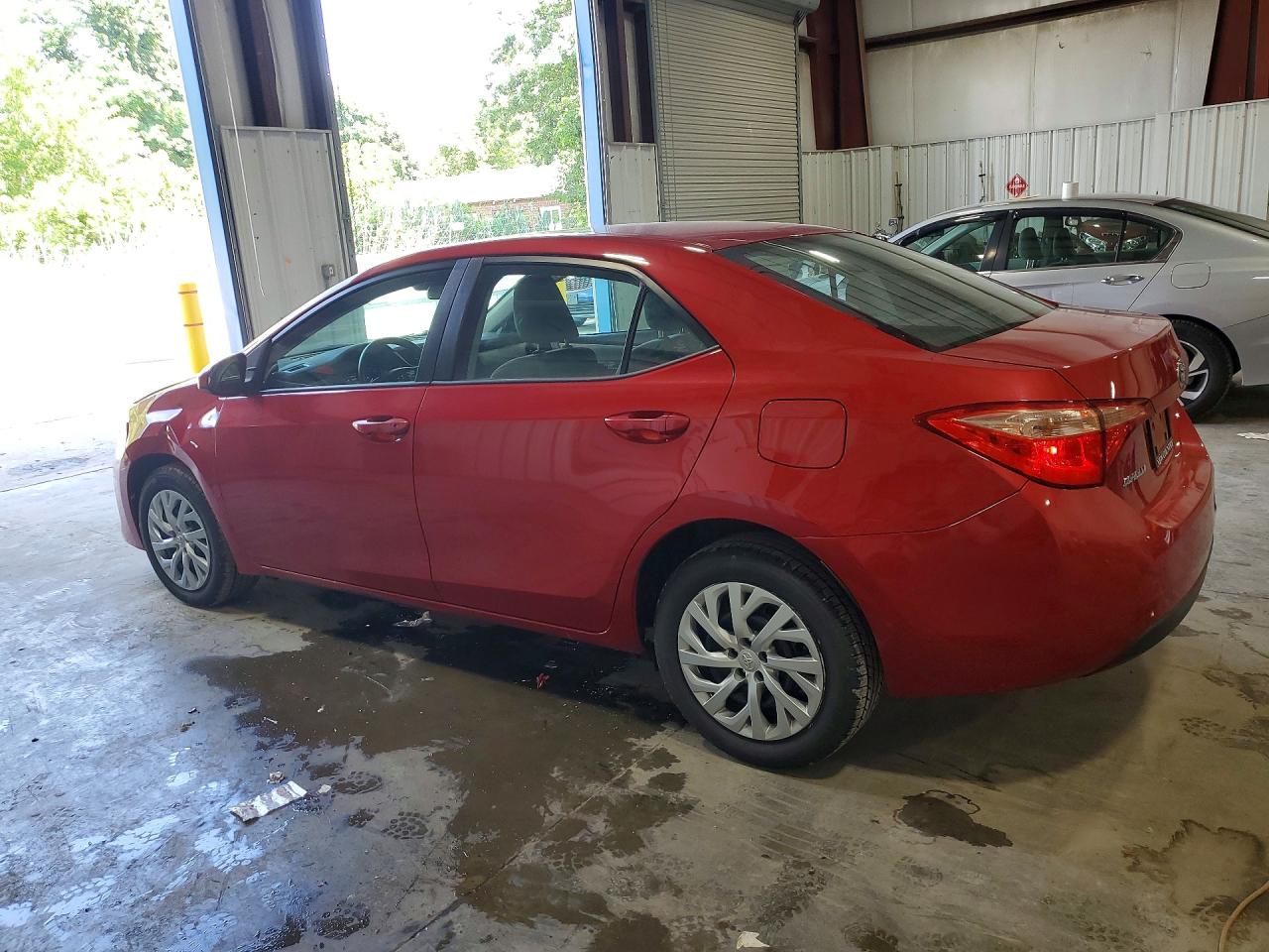2017 TOYOTA COROLLA LE — снимка 2