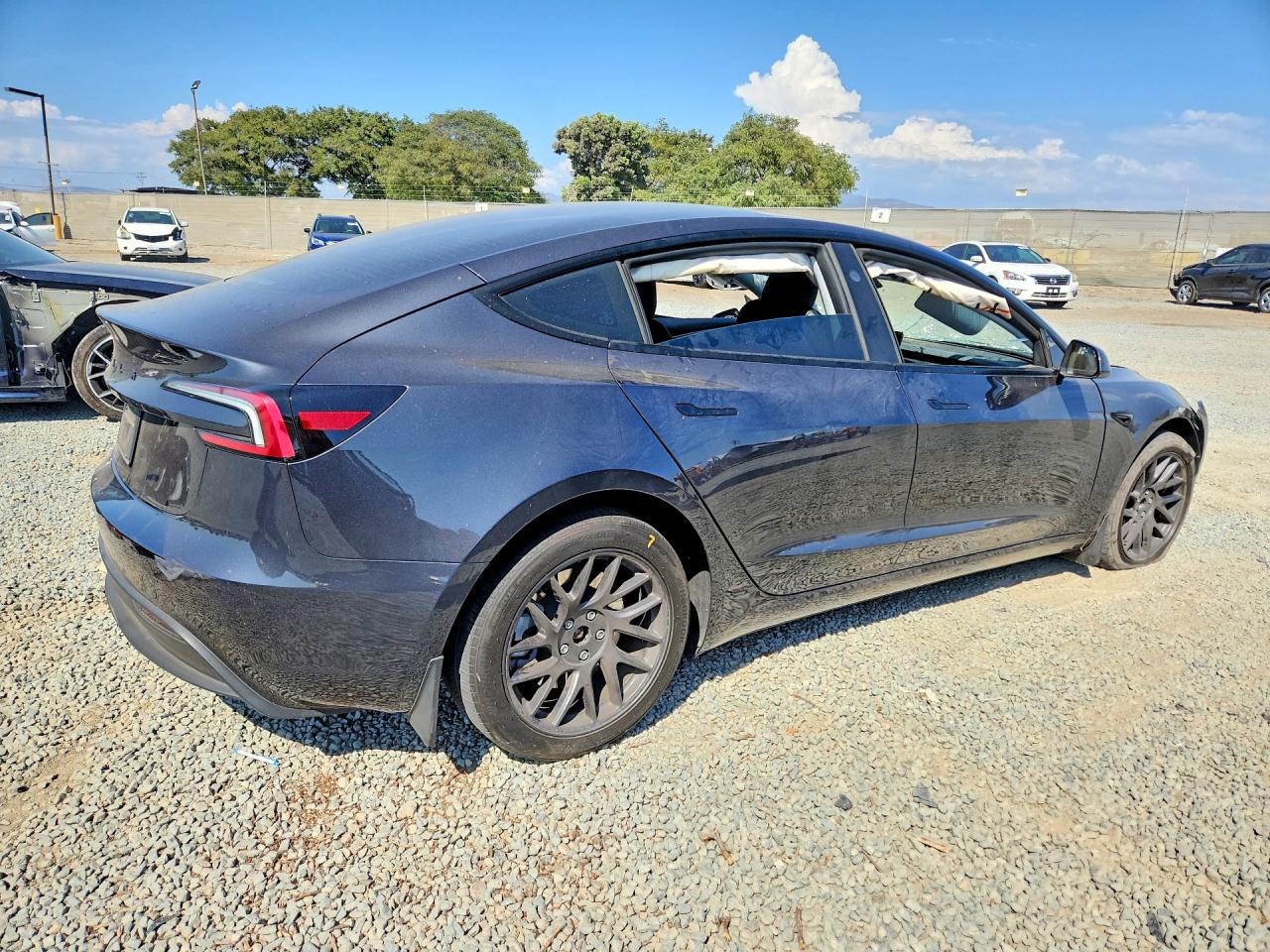 2025 TESLA MODEL 3 — снимка 3