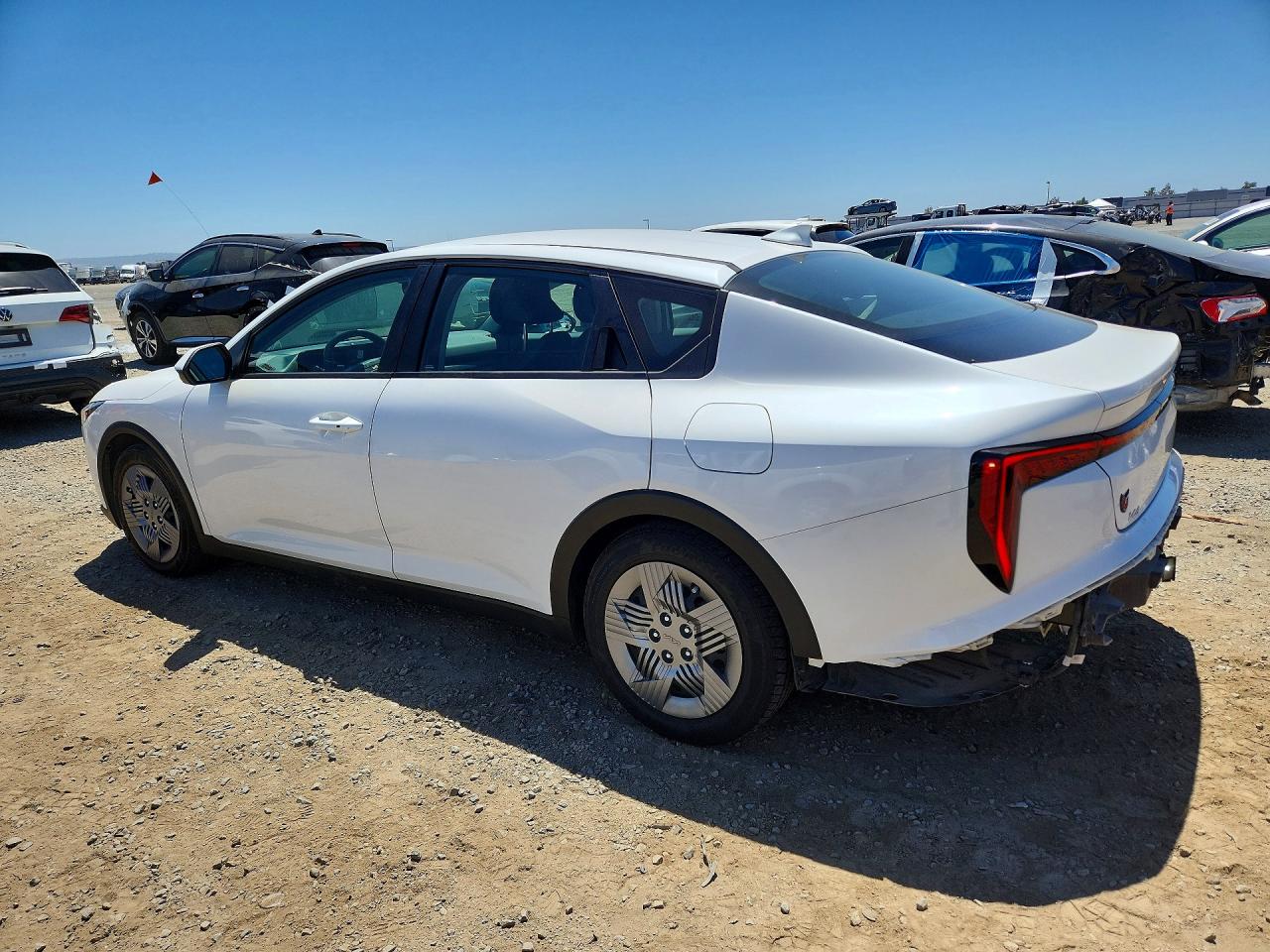 2025 KIA K4 LX — снимка 2