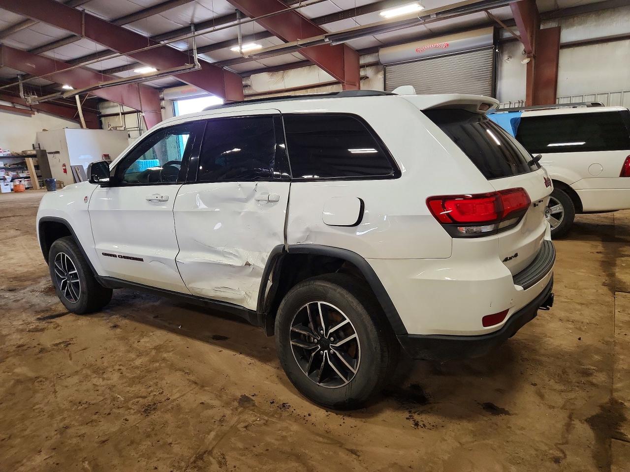 2020 JEEP GRAND CHEROKEE TRAILHAWK — снимка 2