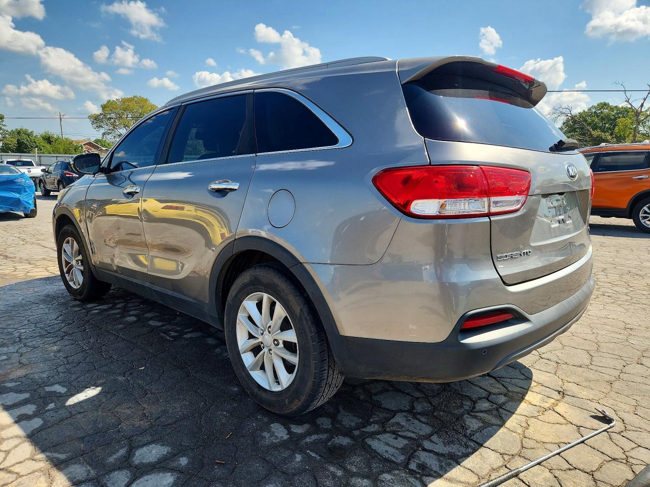 2017 KIA SORENTO LX — снимка 2