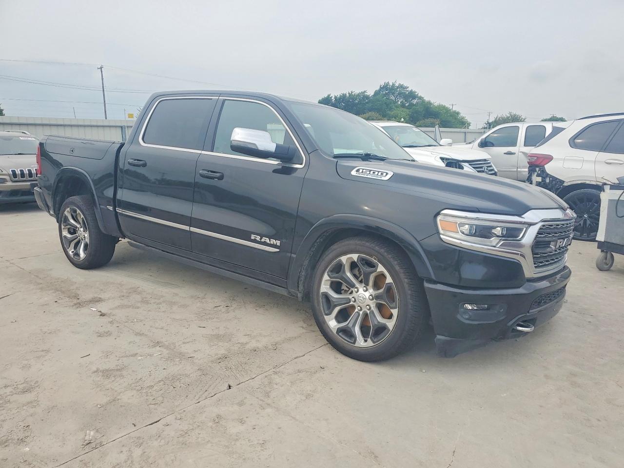 2023 RAM 1500 LIMITED — снимка 4