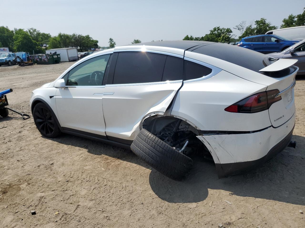 2017 TESLA MODEL X — снимка 2