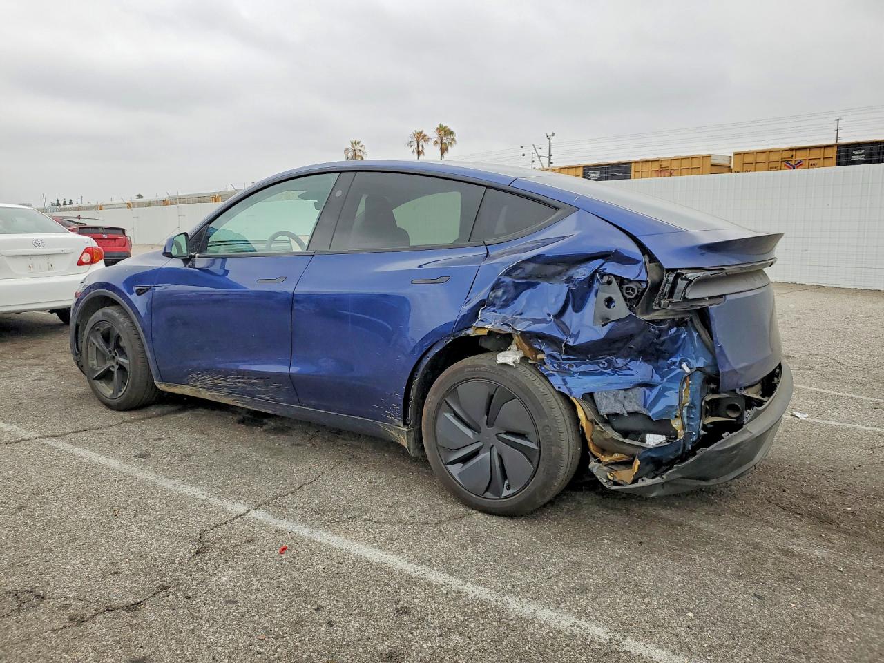 2026 TESLA MODEL Y — снимка 2