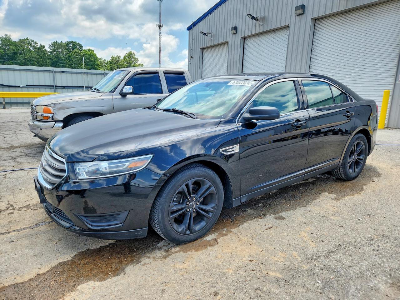 2018 FORD TAURUS SE