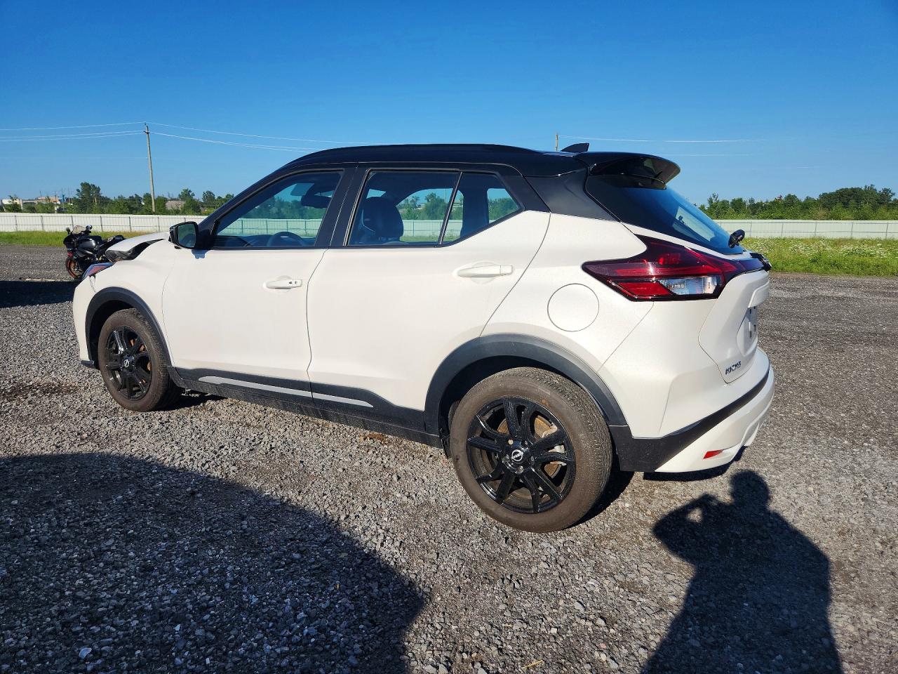 2024 NISSAN KICKS SR — снимка 2